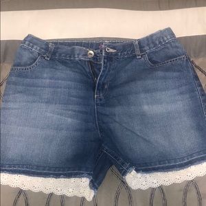 Girls children’s place Denim shorts